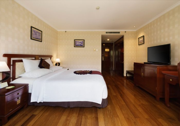 EXECUTIVE PREMIUM