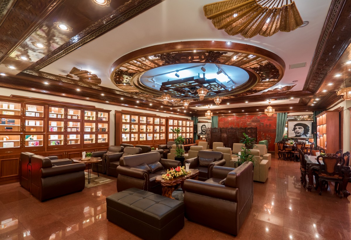 REX HAVANA CIGAR CLUB